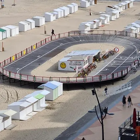 Lejlighed Penthouse By The Sea With Stunning Rooftop Views *